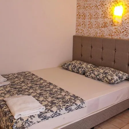 Dora * Kemer